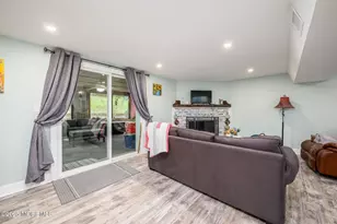 2 Darien Cir, Howell Township, NJ 07731 - Photo 25