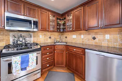 2 Darien Circle, Howell Township, NJ 07731 - Photo 7