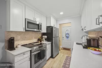 72 Overlook Way #E, Englishtown, NJ 07726 - Photo 5