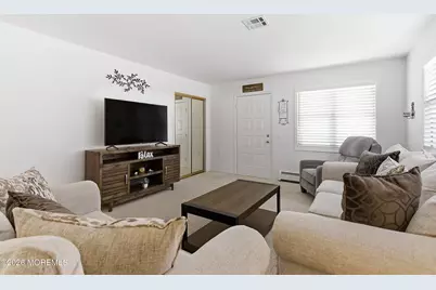 14 Woodstock Drive, Toms River Township, NJ 08757 - Photo 5