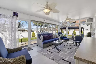 194 Park Place, Belford, NJ 07718 - Photo 21