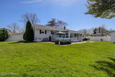 194 Park Place, Belford, NJ 07718 - Photo 25