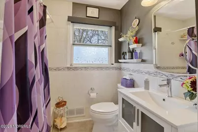 194 Park Place, Belford, NJ 07718 - Photo 13