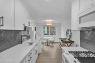 28 Riverside Ave, Red Bank, NJ 07701 - Photo 11