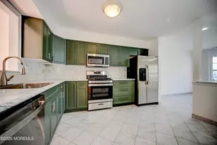 214 Paddington Ct, Manalapan Township, NJ 07726 - Photo 9