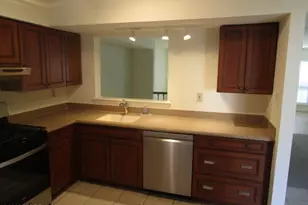 278 Fairfield Pl, Morganville, NJ 07751 - Photo 3