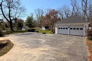 319 Broadway Rd, Freehold, NJ 07728 - Photo 33