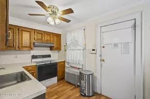 319 Broadway Rd, Freehold, NJ 07728 - Photo 11