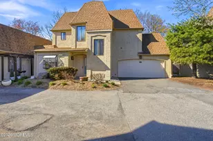 38 Carriage Pl, Edison, NJ 08820 - Photo 3