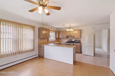 7 Pavilion Street, Toms River Township, NJ 08757 - Photo 9