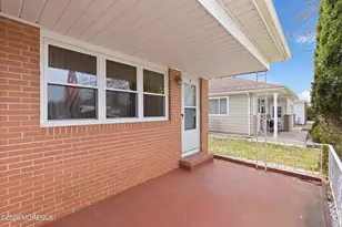 7 Pavilion St, Toms River Township, NJ 08757 - Photo 3