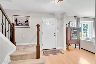 9 Lamp Post Ct, Howell Township, NJ 07731 - Photo 5
