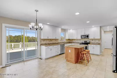 27 Regency Way, Manalapan Township, NJ 07726 - Photo 7