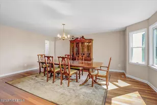 27 Regency Way, Manalapan Township, NJ 07726 - Photo 5