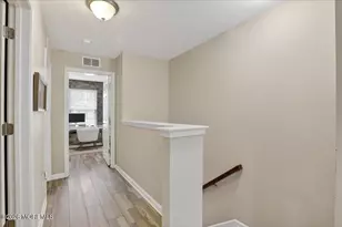 203 Chickadee Ct, Freehold, NJ 07728 - Photo 17