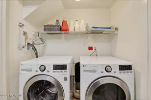 203 Chickadee Ct, Freehold, NJ 07728 - Photo 27