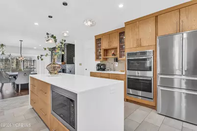 19 W Parkway Place, Holmdel, NJ 07733 - Photo 17