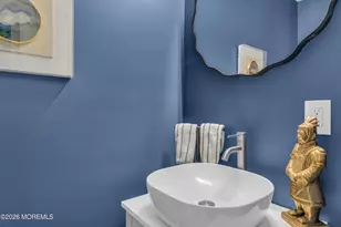 19 W Pkwy Pl, Holmdel, NJ 07733 - Photo 21