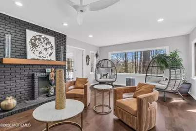 19 W Parkway Place, Holmdel, NJ 07733 - Photo 9