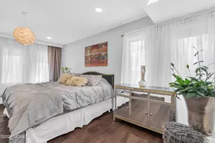 19 W Pkwy Pl, Holmdel, NJ 07733 - Photo 25