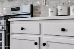 59 Holloway Ave, Manahawkin, NJ 08050 - Photo 9