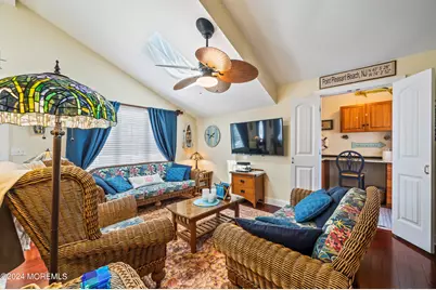 204 Randall Avenue, Point Pleasant Beach, NJ 08742 - Photo 9