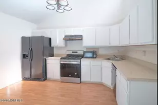 175 Penn Ct, Matawan, NJ 07747 - Photo 7