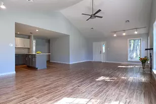 159 Tanglewood Pl, Morganville, NJ 07751 - Photo 5