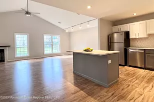 159 Tanglewood Pl, Morganville, NJ 07751 - Photo 9