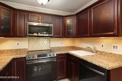 56 Claremont Court, Red Bank, NJ 07701 - Photo 13