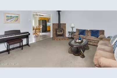 11 Shevchenko Avenue, Cream Ridge, NJ 08514 - Photo 5