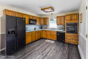 11 Shevchenko Ave, Cream Ridge, NJ 08514 - Photo 7