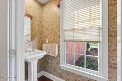 33 Great Bridge Road, Freehold, NJ 07728 - Photo 27