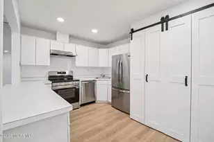 93 Lexington Ct, Red Bank, NJ 07701 - Photo 23