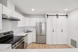 93 Lexington Ct, Red Bank, NJ 07701 - Photo 21