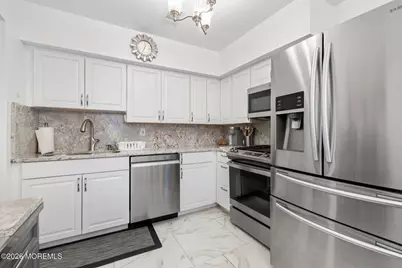 52 Galewood Drive #637, Matawan, NJ 07747 - Photo 7