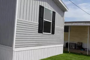 228 Maple St, Robbinsville Township, NJ 08691 - Photo 11