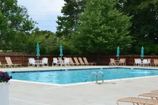 258 Grassmere Ct, Aberdeen Township, NJ 07747 - Photo 19