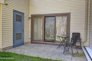 258 Grassmere Ct, Aberdeen Township, NJ 07747 - Photo 13