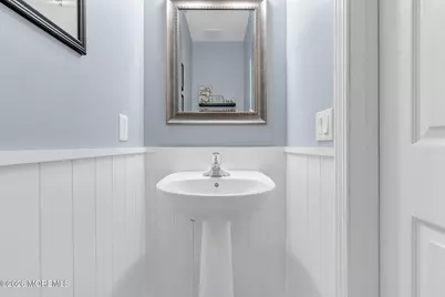 35 Chatsworth Road, Manalapan Township, NJ 07726 - Photo 25