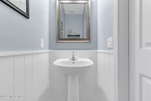 35 Chatsworth Rd, Manalapan Township, NJ 07726 - Photo 25