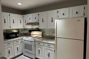 143 Tanglewood Pl, Morganville, NJ 07751 - Photo 7