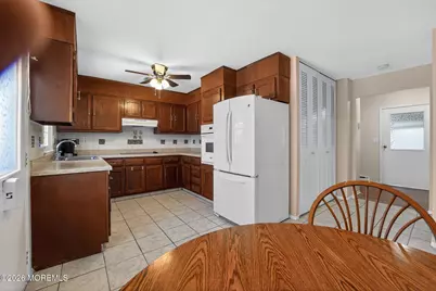 1263B Hamilton Court, Lakewood, NJ 08701 - Photo 11