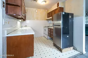 670A New Castle Ct, Lakewood, NJ 08701 - Photo 13