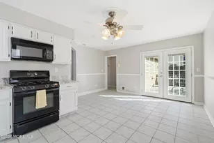 149 Malibu Dr, Eatontown, NJ 07724 - Photo 19