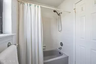 149 Malibu Dr, Eatontown, NJ 07724 - Photo 43