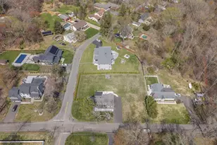 16 Roosevelt Ave, Morganville, NJ 07751 - Photo 19