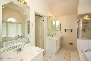 38 Dansbury Ct, Freehold, NJ 07728 - Photo 23