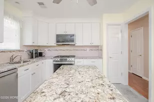 26 Skyline Dr, Lakewood, NJ 08701 - Photo 23