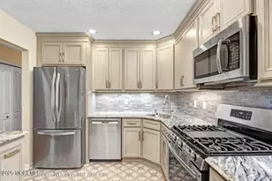 71 Crabapple Ln, Franklin Township, NJ 08823 - Photo 5